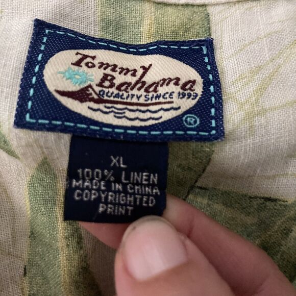 Tommy Bahama XL Linen Hawaiian Camp Shirt Parrot Bird Palm Leaf Tropical Aloha - Picture 4 of 7